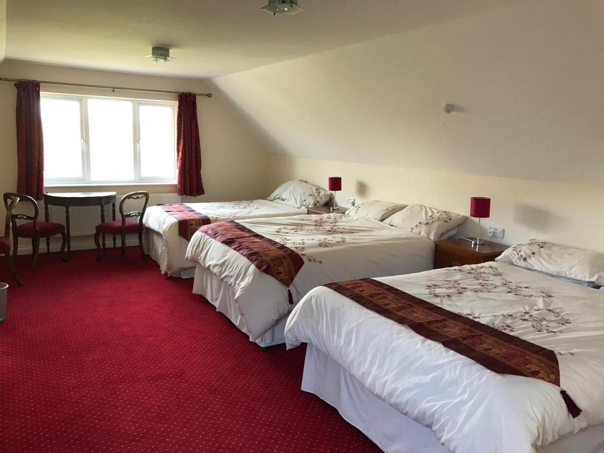 Bwthyn Rhosyn Bed & Breakfast Llannon ภายนอก รูปภาพ