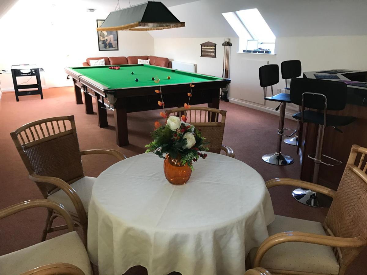 Bwthyn Rhosyn Bed & Breakfast Llannon ภายนอก รูปภาพ